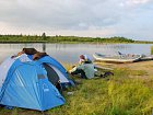 stanovy tabor na dolnim toku reky