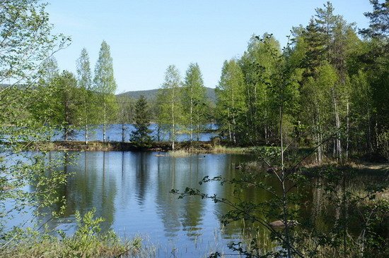 Průtočné jezero