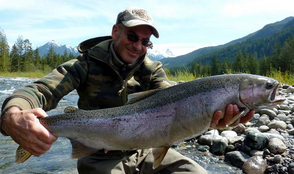 tazna forma pstruha duhoveho - steelhead, dubnovy ulovek